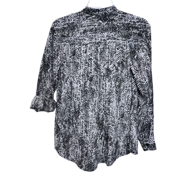 MICHAEL Michael Kors Half Button Down Roll Up Sleeve Top - Picture 5 of 13